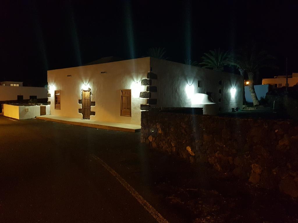 Hotelito Rural Flor De Timanfaya Tinajo Ngoại thất bức ảnh