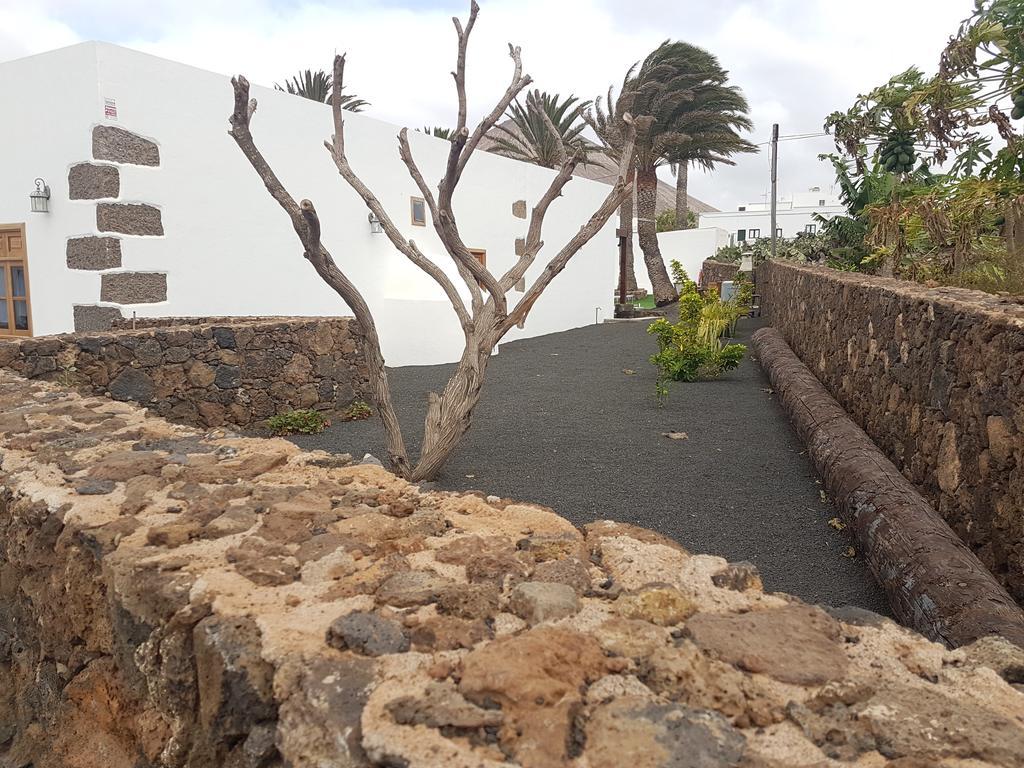 Hotelito Rural Flor De Timanfaya Tinajo Ngoại thất bức ảnh