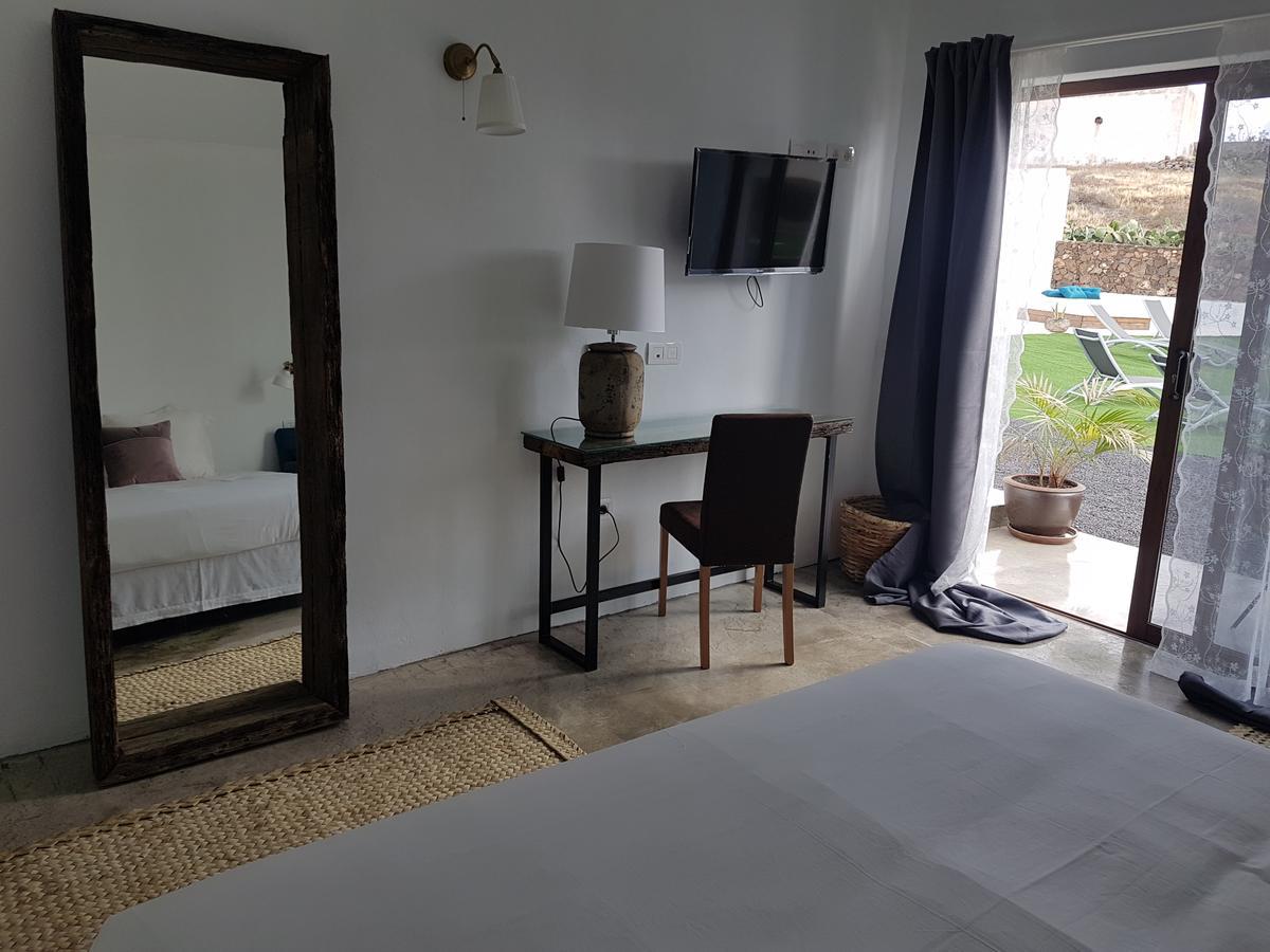 Hotelito Rural Flor De Timanfaya Tinajo Ngoại thất bức ảnh