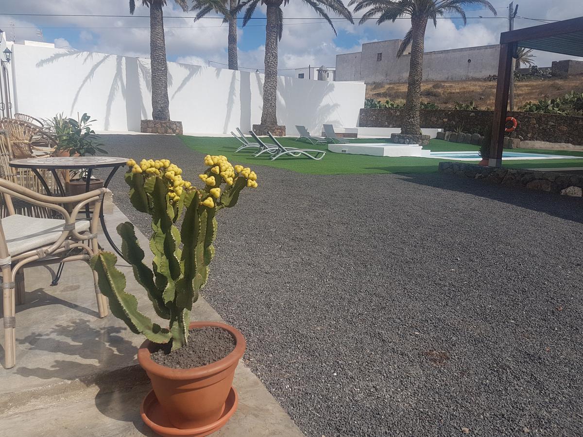Hotelito Rural Flor De Timanfaya Tinajo Ngoại thất bức ảnh